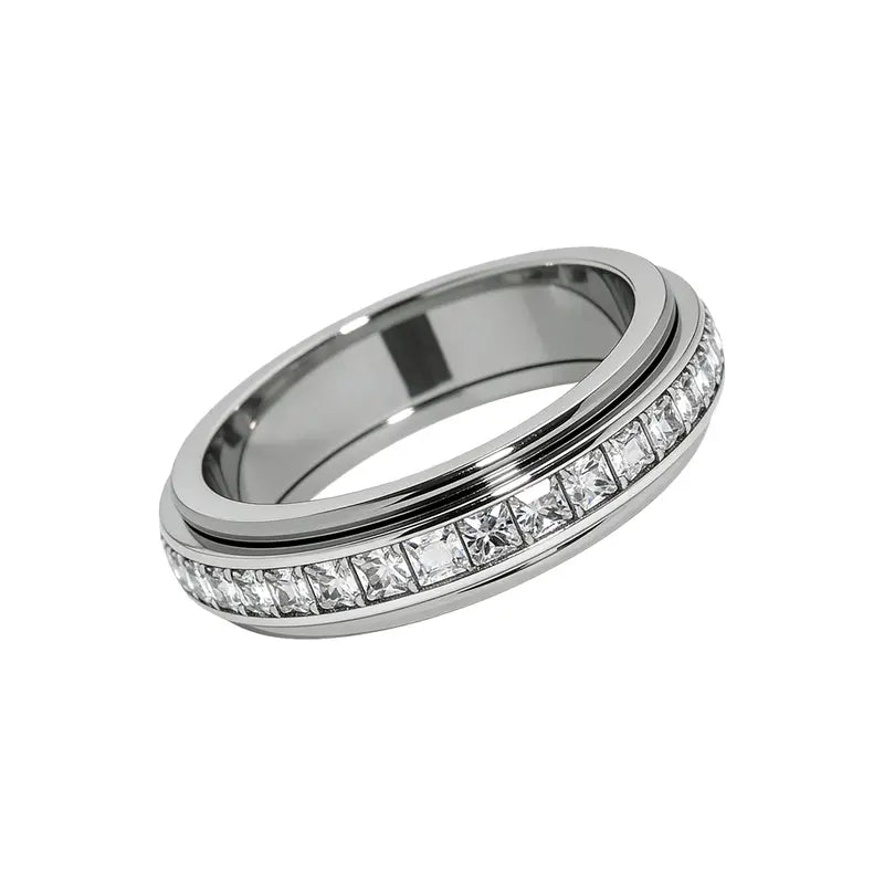 Spinner Ring – Smooth Rotating Band For Stylish Everyday Fidgeting