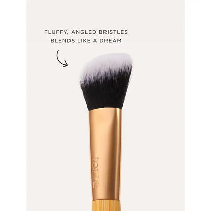 Concealer Brush - Paw-Shaped Angled Head For Seamless Coverage
