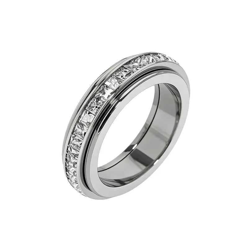 Spinner Ring – Smooth Rotating Band For Stylish Everyday Fidgeting
