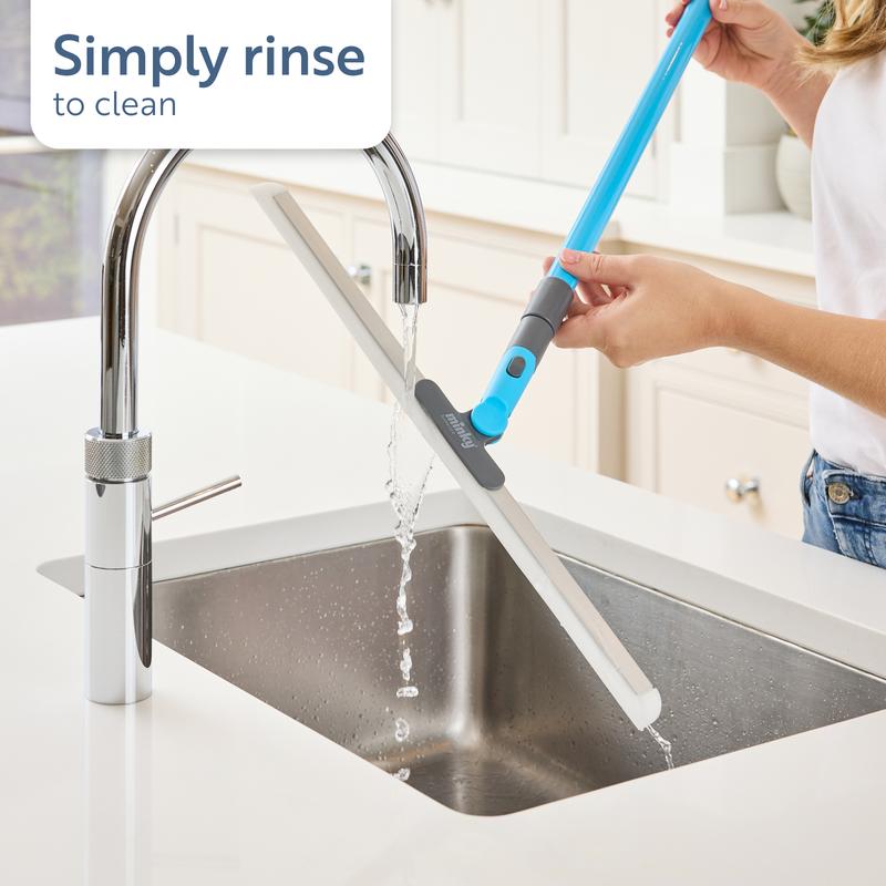 180° Rotating Silicone Floor Squeegee – Instantly Wipe Away Water, Hair & Dust Without Messy Tangling